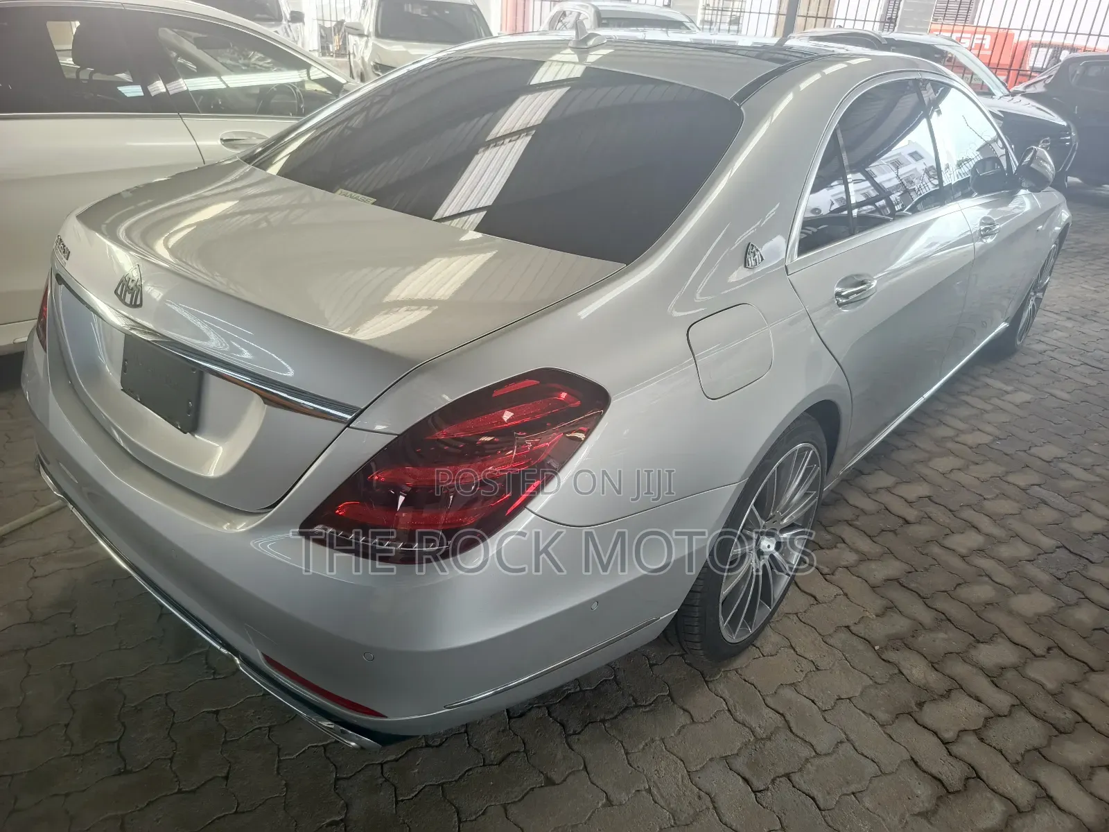 Mercedes-Benz Maybach 2023 Silver