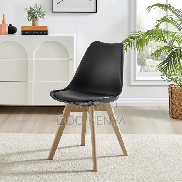Home Chair; Elegant Nordic Style Dining Chair With Wooden Legs