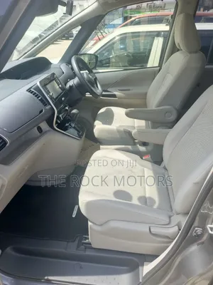 Nissan Serena 2019 Gray