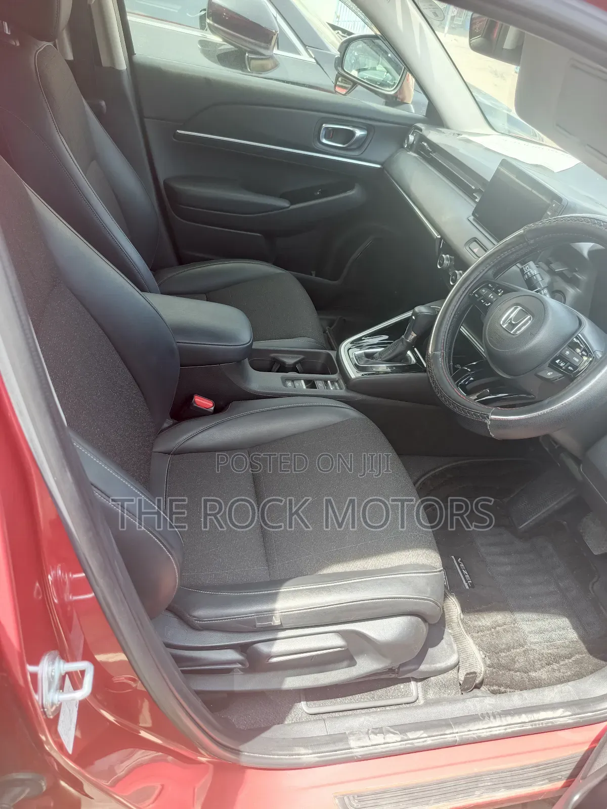 Honda Vezel 2021 Red