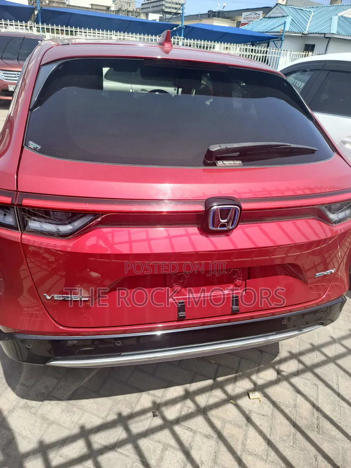 Honda Vezel 2021 Red