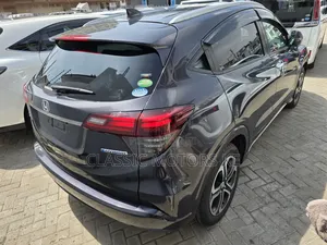 Honda Vezel 1.5 2WD 172 hp 2019 Brown