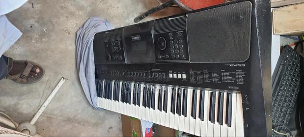 Yamaha Keyboard - thumbnail 4