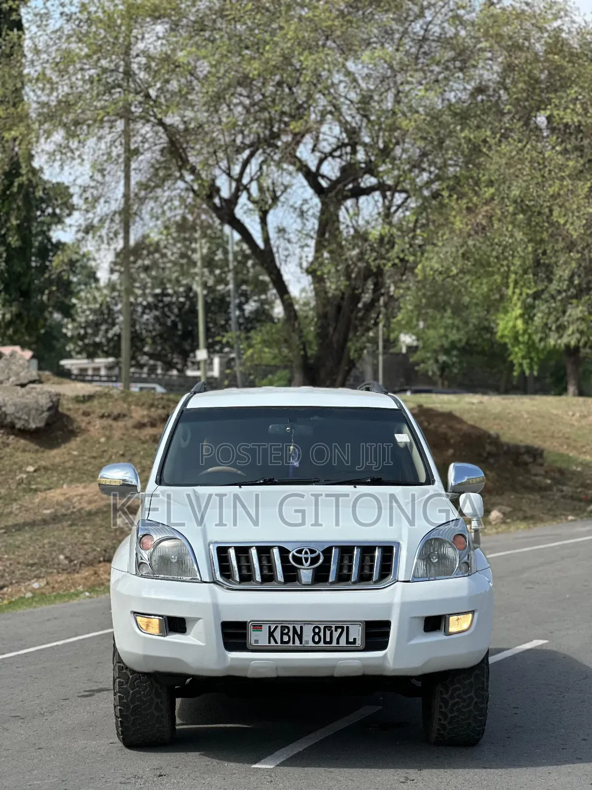 Toyota Land Cruiser Prado 2006 White