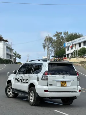 Toyota Land Cruiser Prado 2006 White