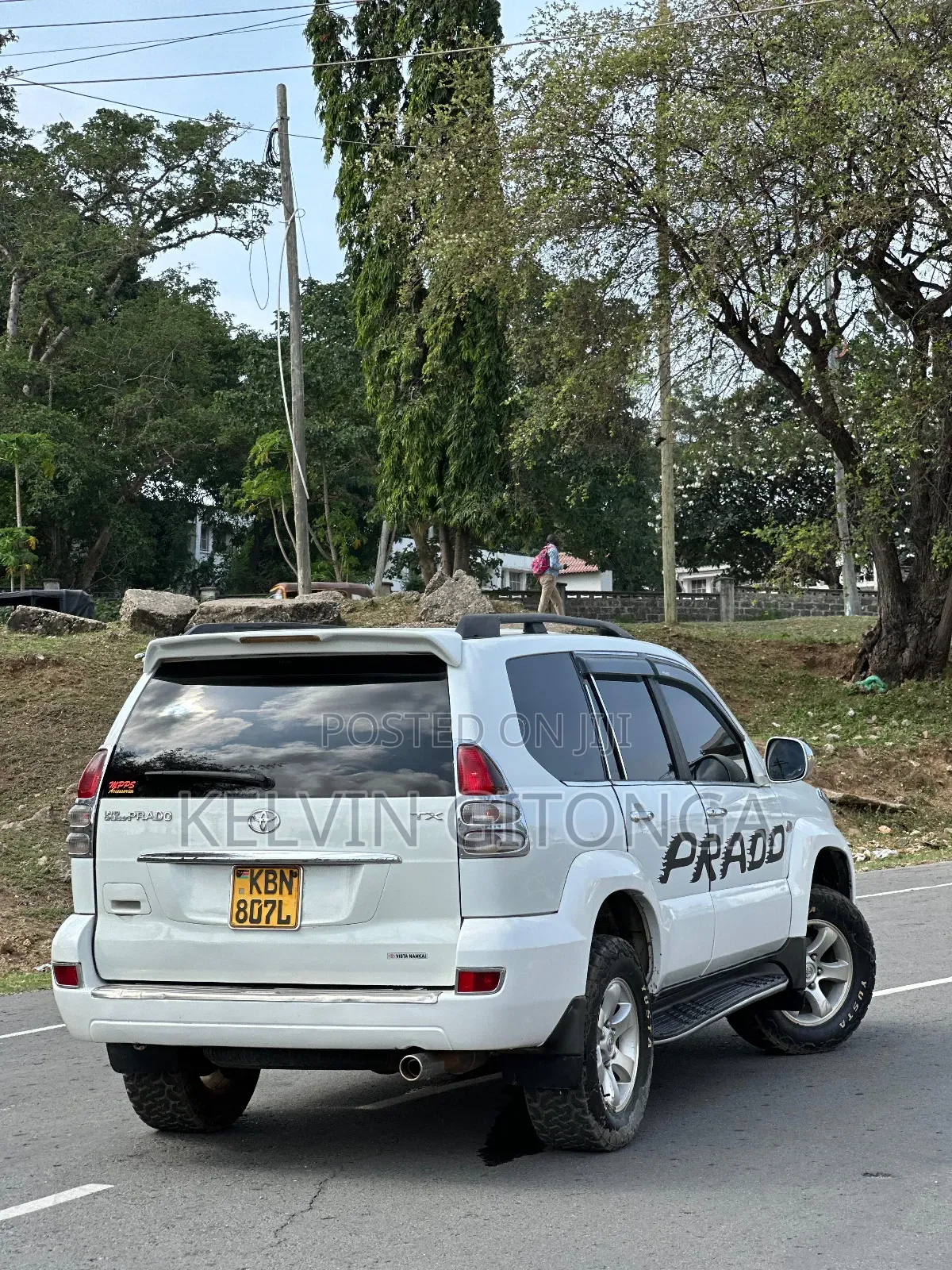 Toyota Land Cruiser Prado 2006 White