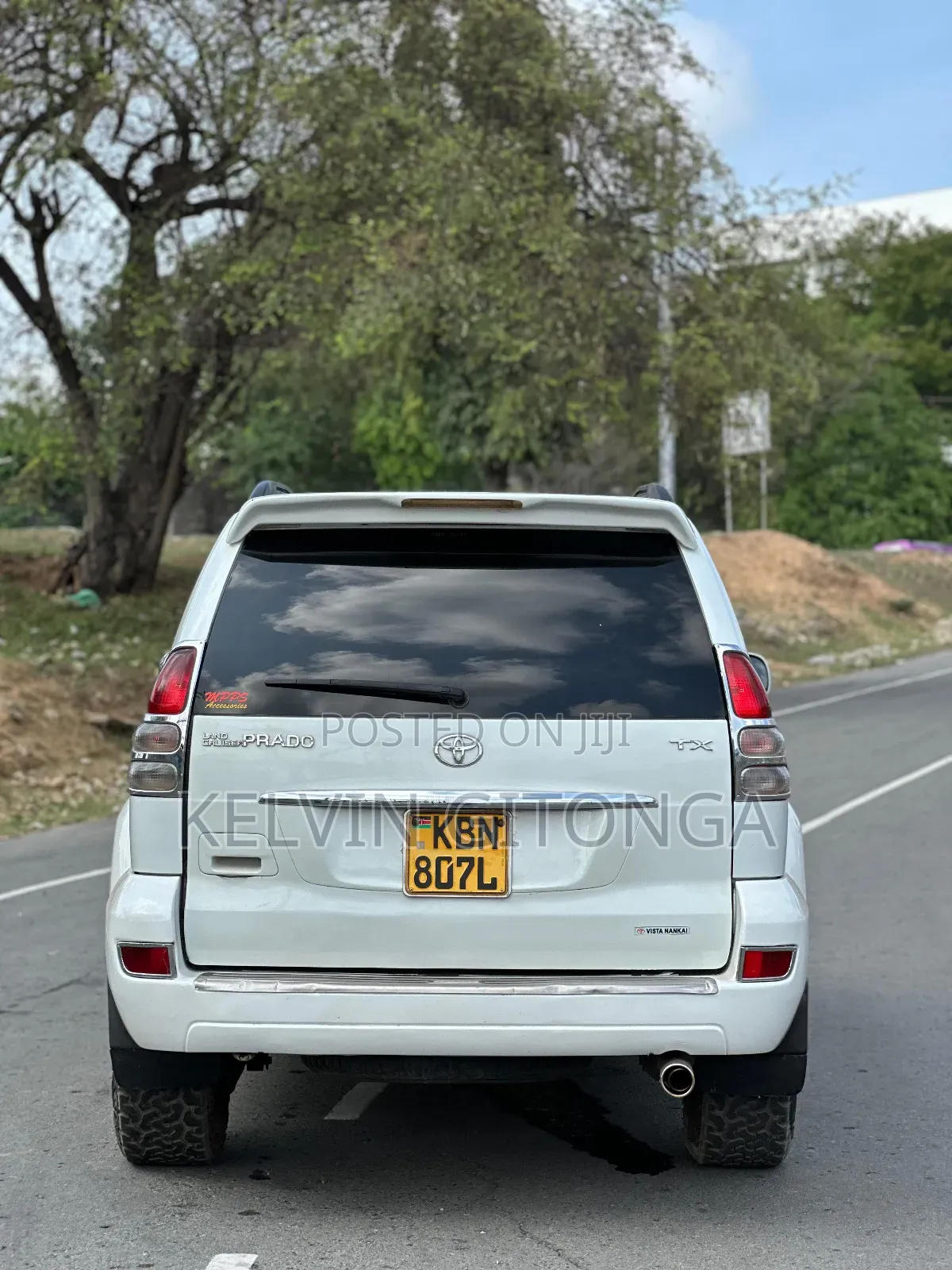 Toyota Land Cruiser Prado 2006 White