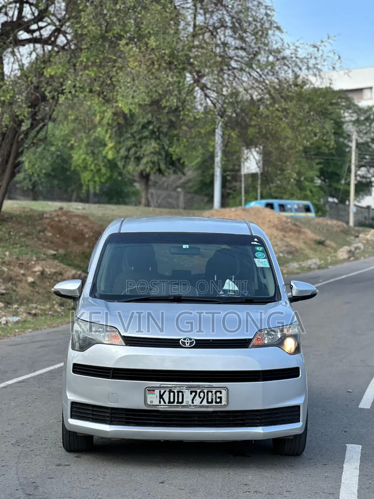 Toyota Spade 2015 Blue
