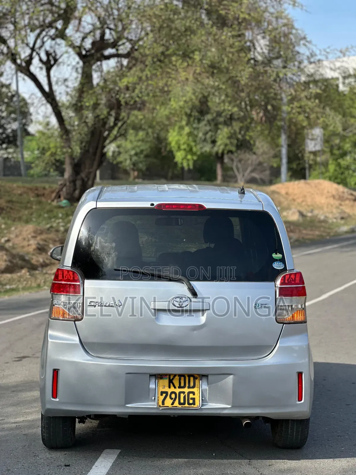 Toyota Spade 2015 Blue