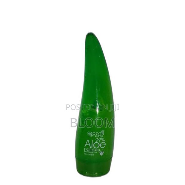 Feah Smooth Skin Clinic Aloe Vera Scrub 150ml