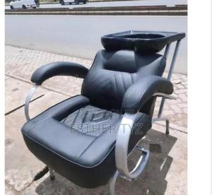 Shampoo Chair - thumbnail 2