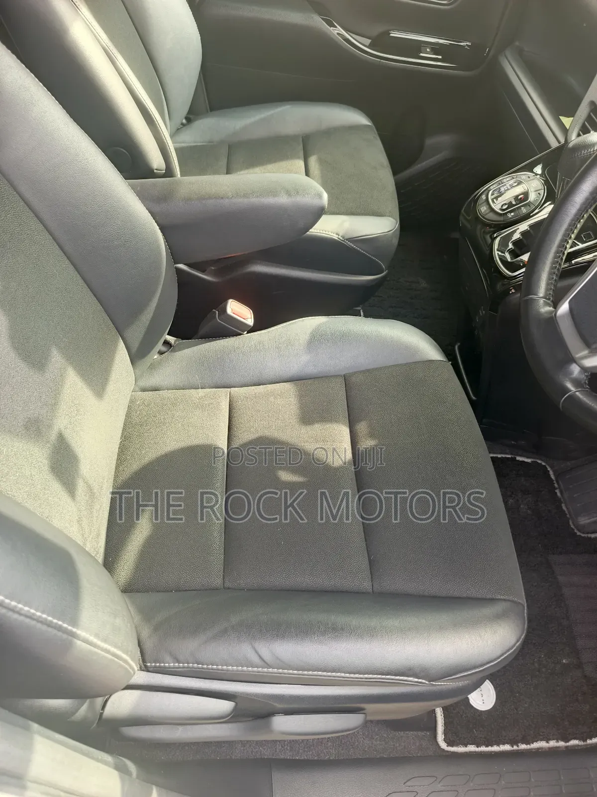 Toyota Noah 2019 White