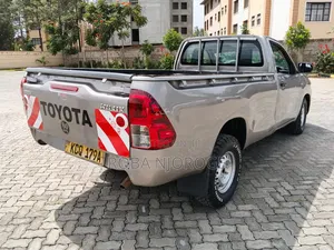 Toyota Hilux Revo Single Cab Deisel 2.4 RWD 2017 Brown