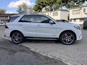 Mercedes-Benz GLE-Class 2015 White
