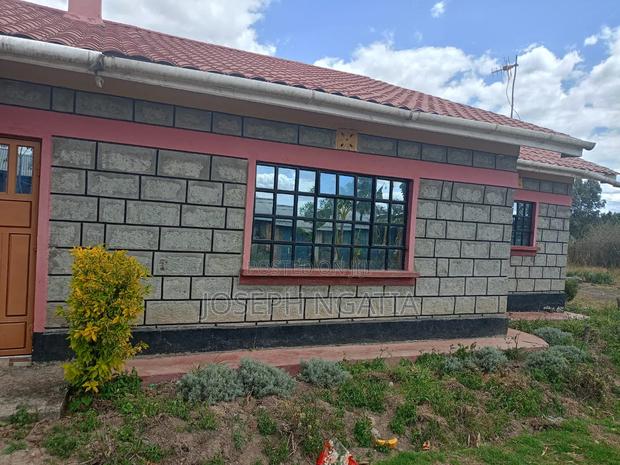 8 Acres in Market - thumbnail 5