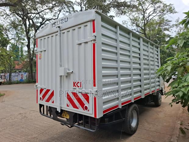 Isuzu NKR Local 2019 - thumbnail 2