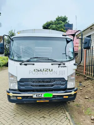 Isuzu FRR 90 Slayqueen