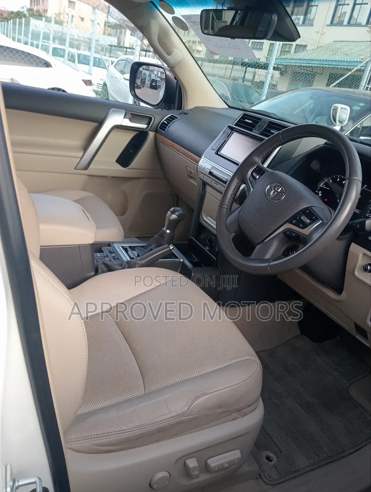 Toyota Land Cruiser Prado 2019 White