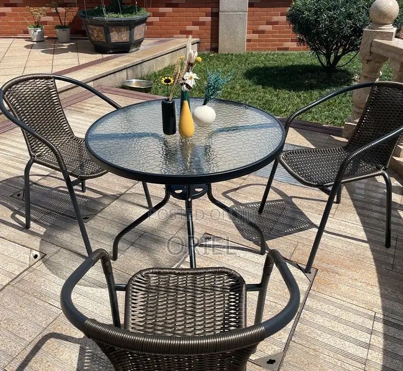 Dining Tables: Lightweight 3-Piece Outdoor Dining Set