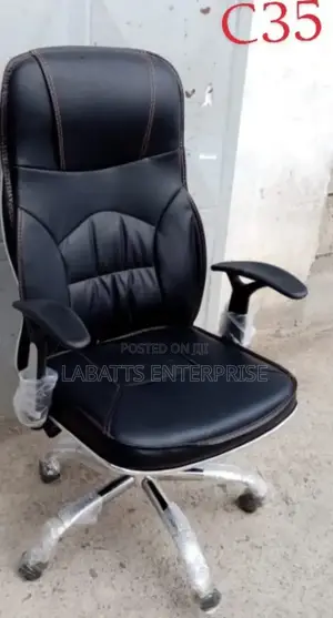 Executive Boss Managerial Office Chair( 360° Swivel)