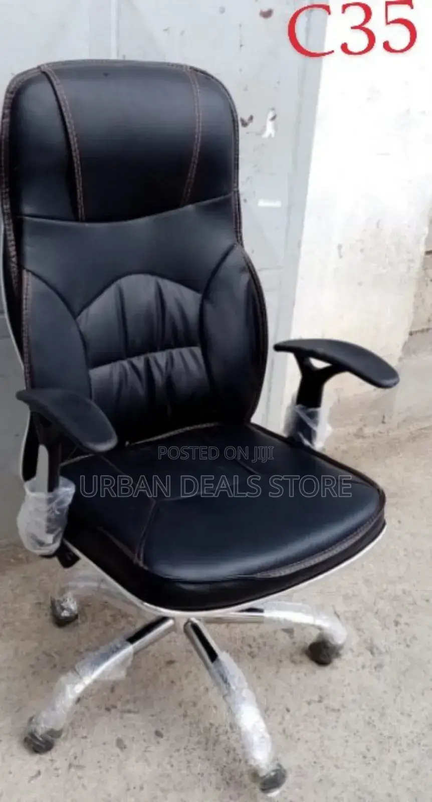 Executive Boss Managerial Office Chair( 360° Swivel)