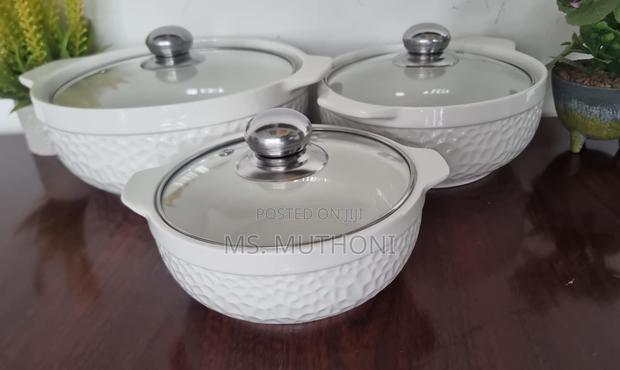 A Set of 3 Ceramic Serving Bowls - thumbnail 9