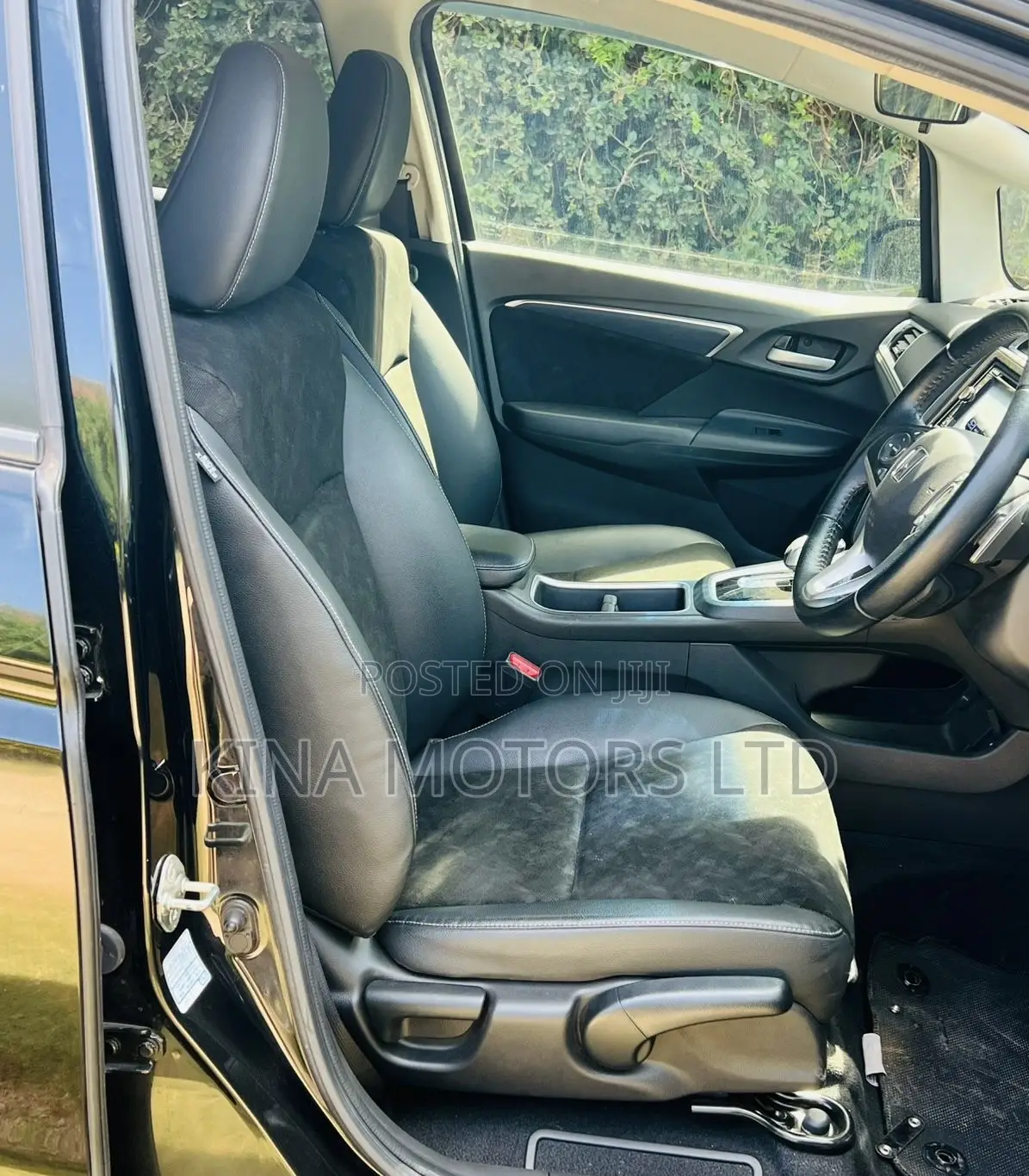 Honda Shuttle 1.5 Hybrid 2WD 2019 Black