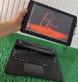 Laptop Fujitsu 4GB Intel Core i5 SSD 128GB