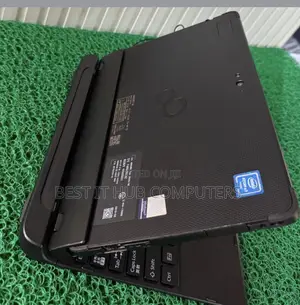 Laptop Fujitsu 4GB Intel Core i5 SSD 128GB
