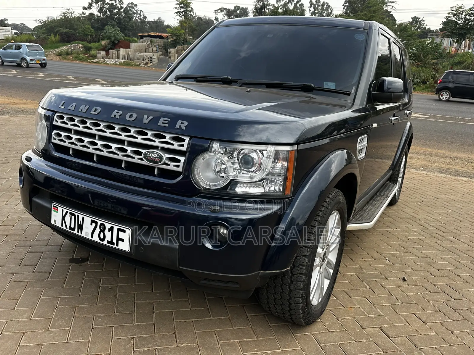 Land Rover Discovery 2013 Blue