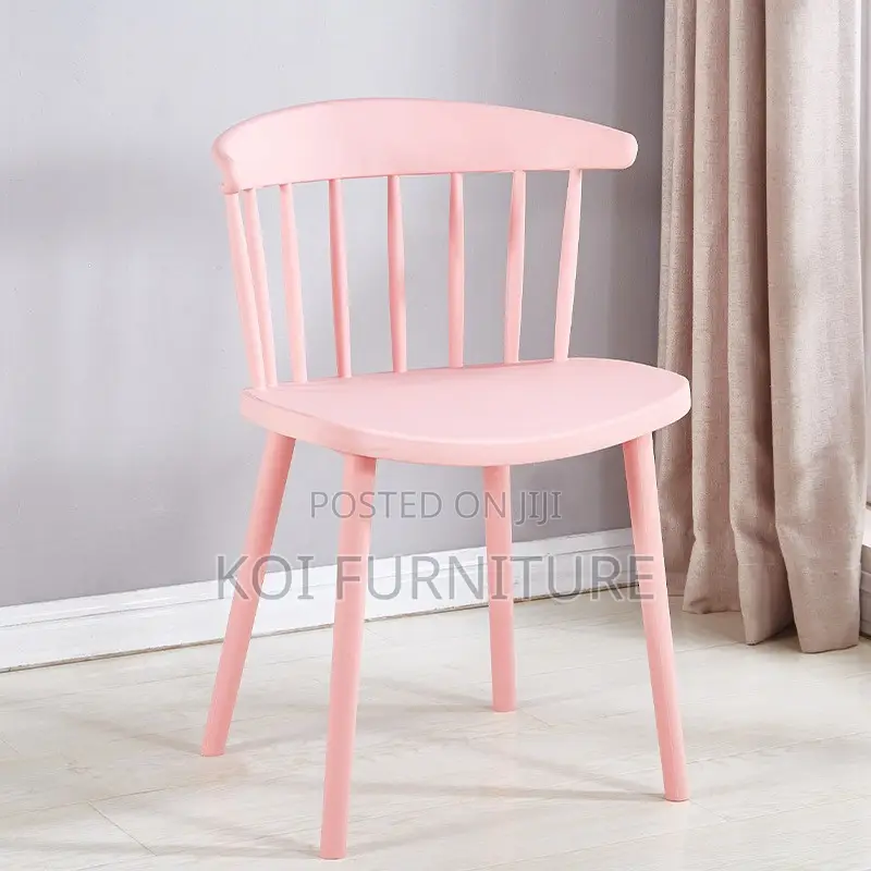 Home Chair : Nordic Design Plastic Chair