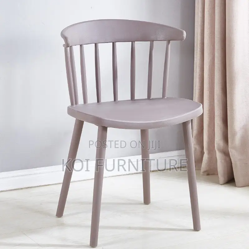 Home Chair : Nordic Design Plastic Chair