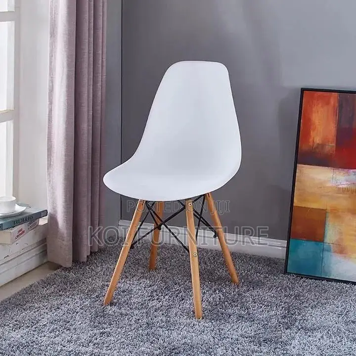 Dining Chair : Eames Style White Dining Chair