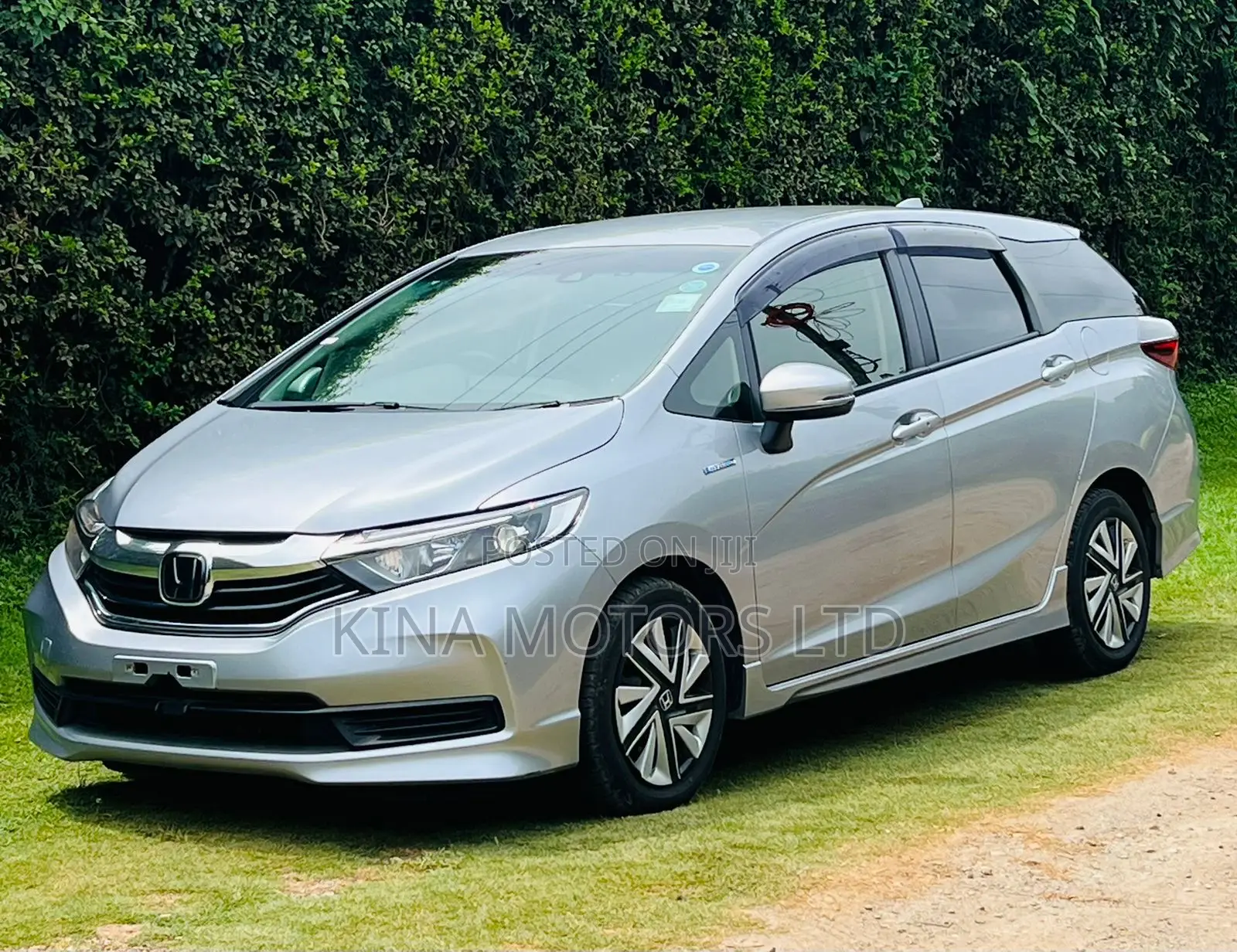 Honda Shuttle 1.5 Hybrid 2WD 2019 Gray
