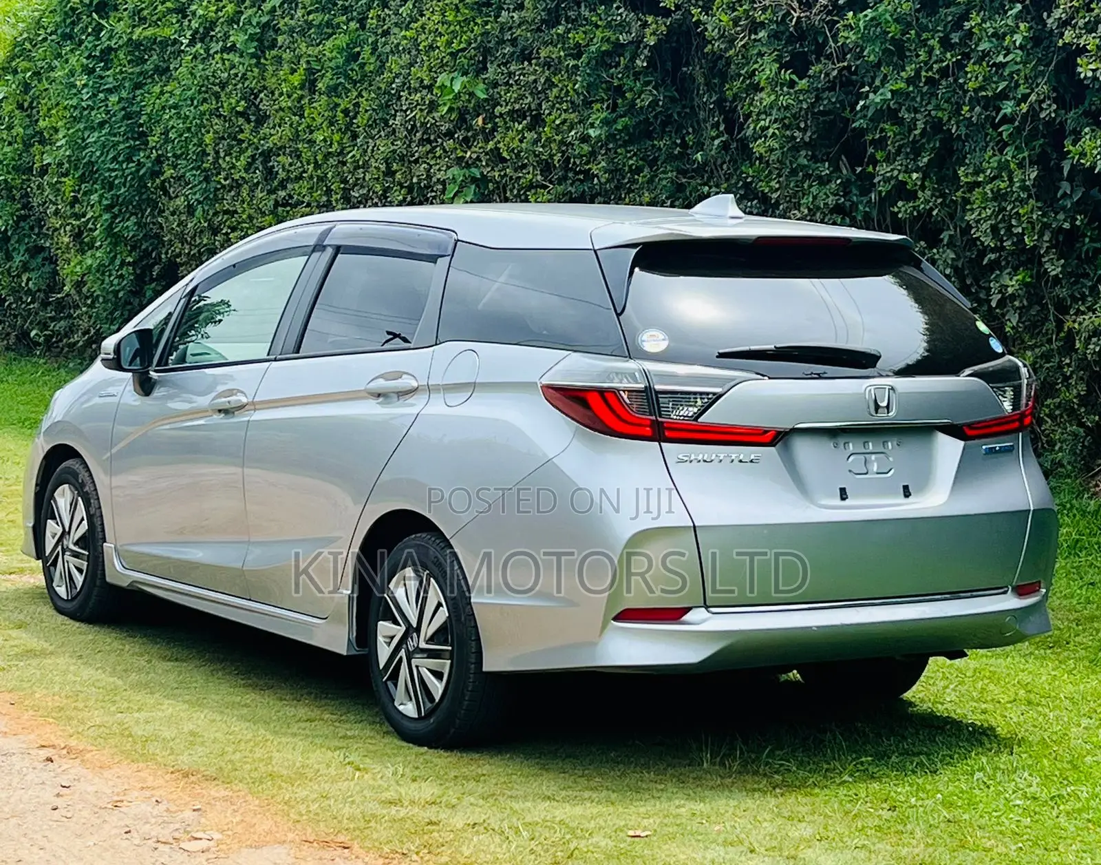 Honda Shuttle 1.5 Hybrid 2WD 2019 Gray
