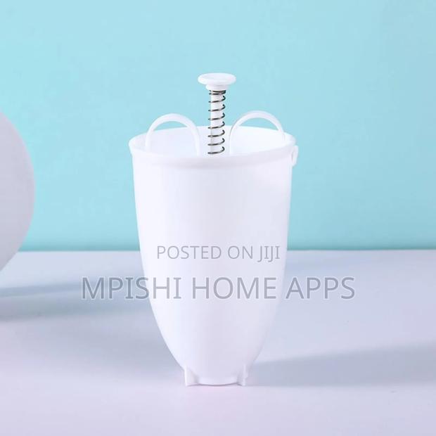 Manual Plastic Donut Maker - thumbnail 3