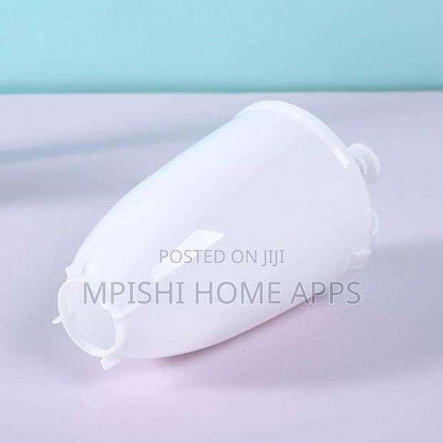 Manual Plastic Donut Maker - thumbnail 4