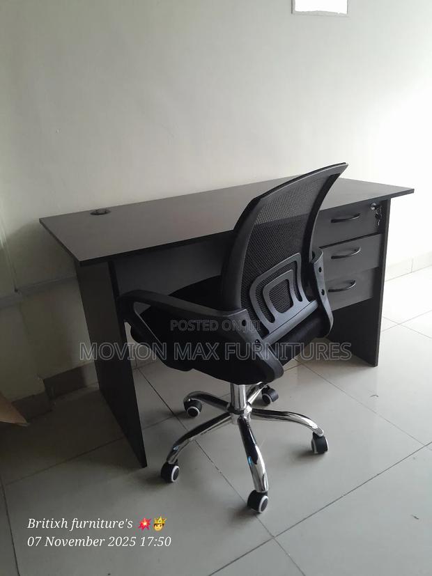 Simple Office Desk