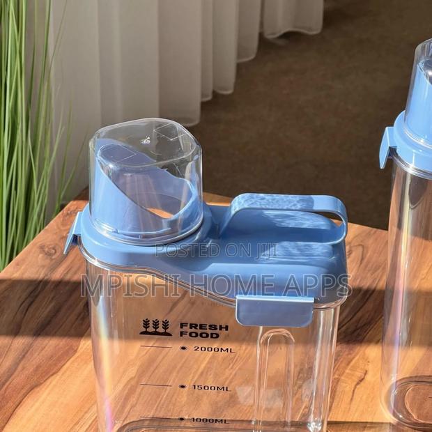 2500ml Acrylic Airtight Cereal Container - thumbnail 4
