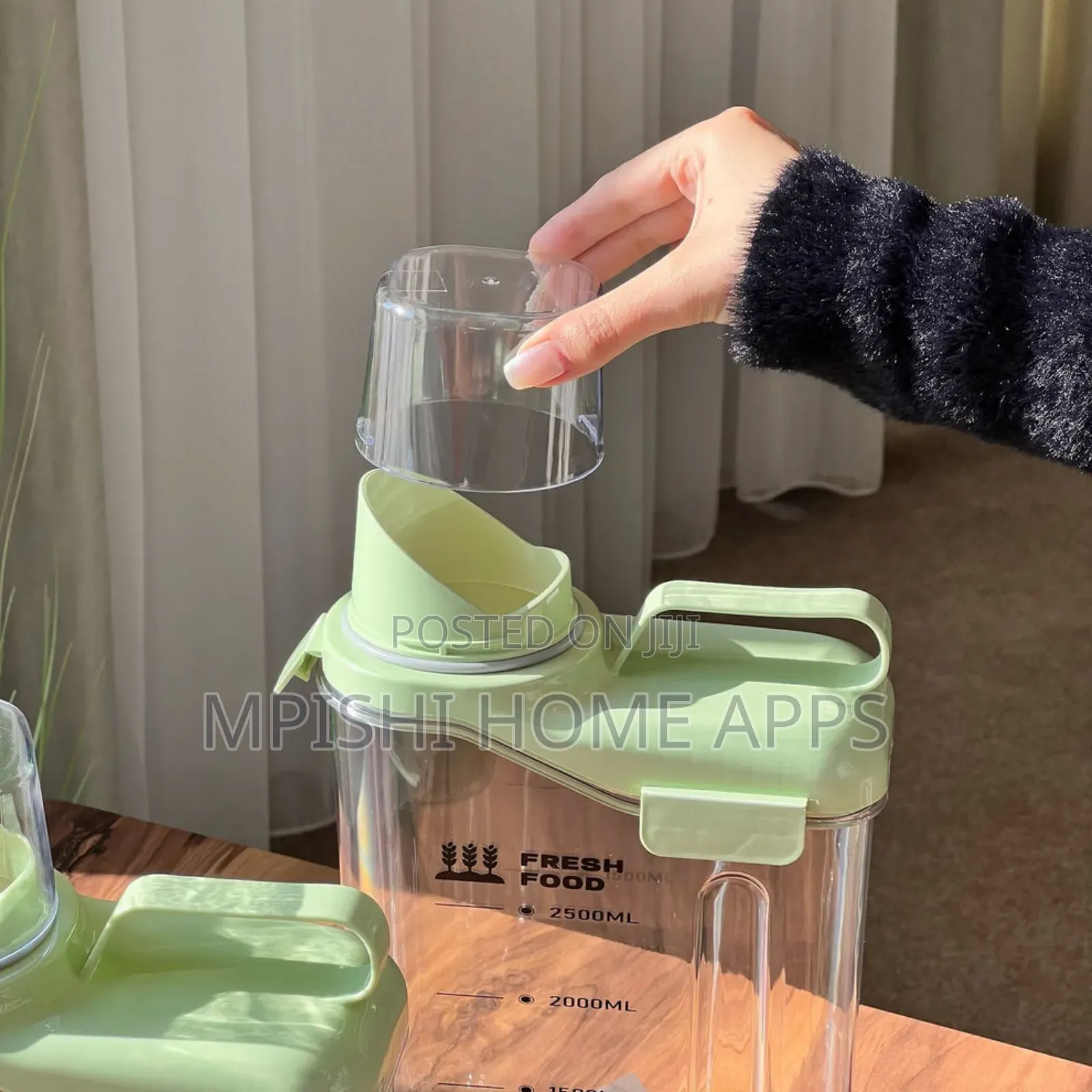 2500ml Acrylic Airtight Cereal Container