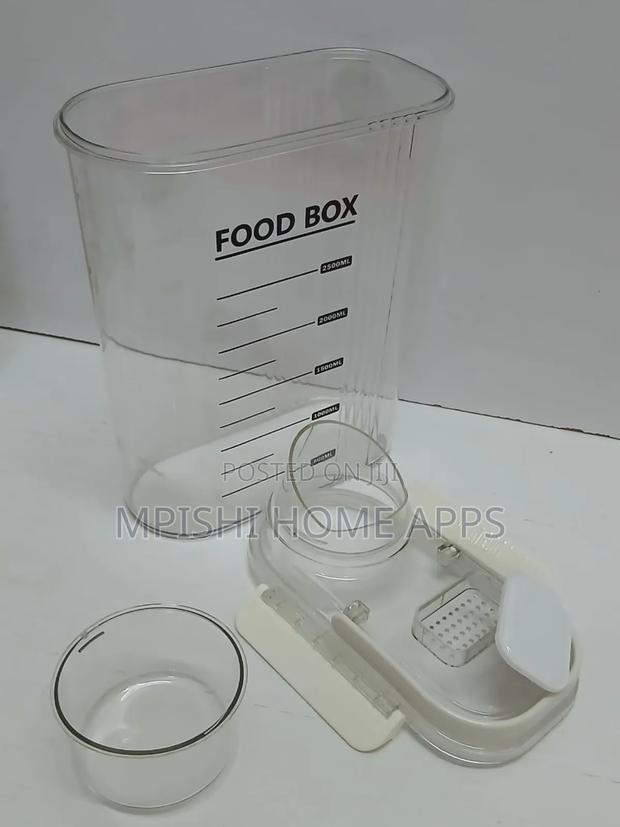 Clear Acrylic Airtight Cereal Container 2500ml - thumbnail 6