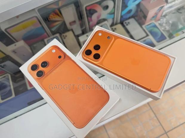New Apple iPhone 17 Pro Max 1 TB Orange