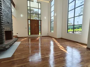 6bdrm Maisonette in Karen, Nairobi for sale