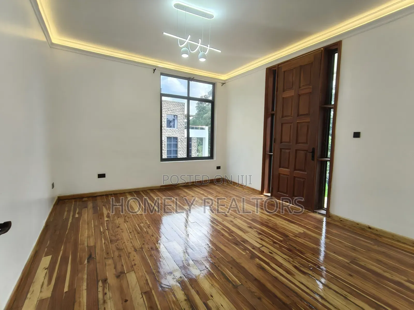 6bdrm Maisonette in Karen, Nairobi for sale