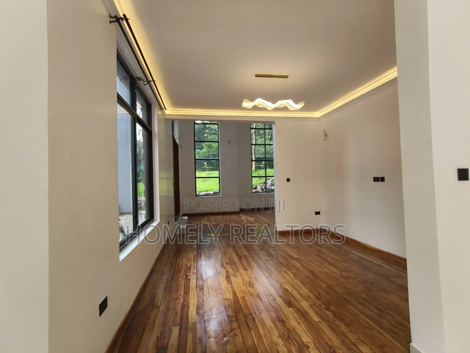 6bdrm Maisonette in Karen, Nairobi for sale