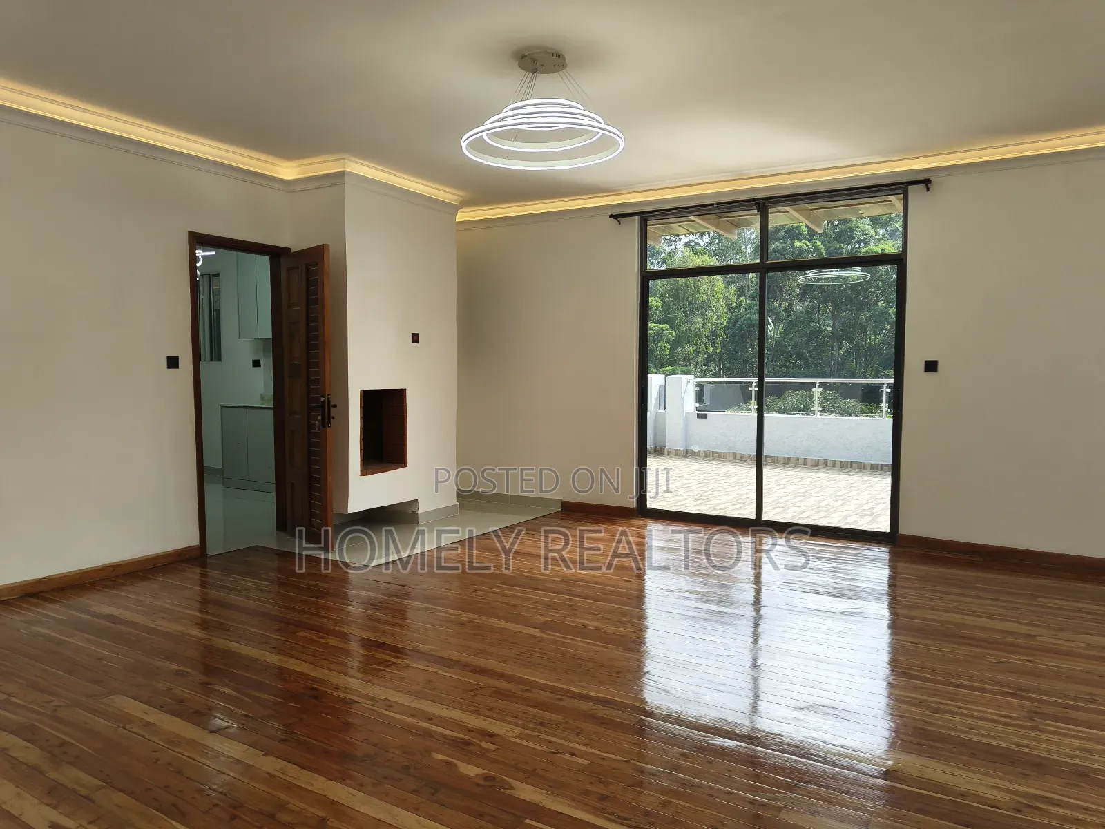 6bdrm Maisonette in Karen, Nairobi for sale