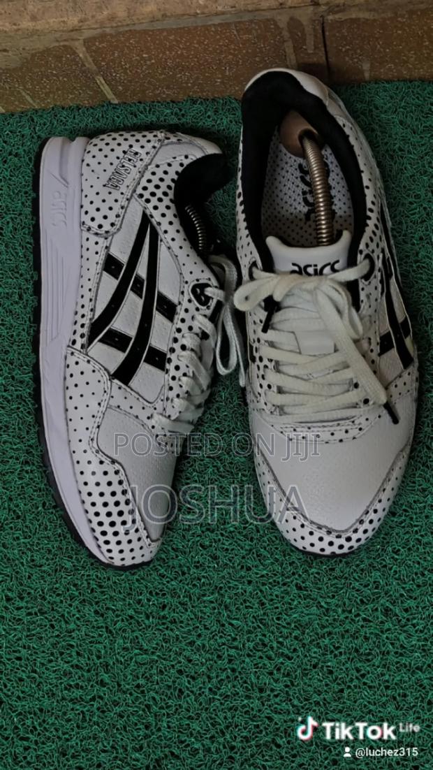 Asics Gelsaga