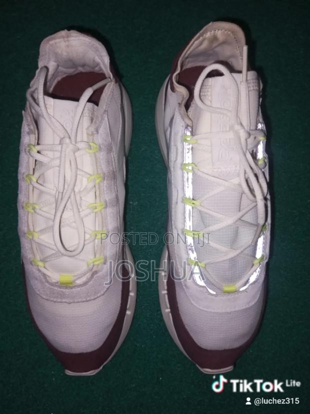 Reebok Legacy 83