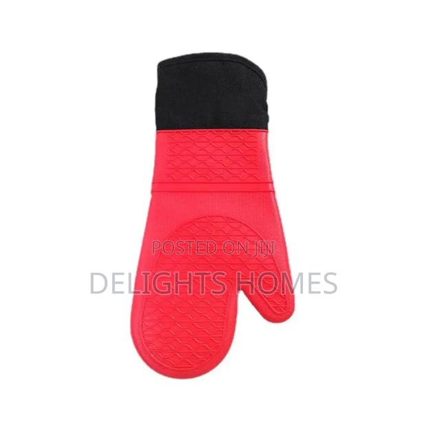 Silicon Oven Gloves - thumbnail 2