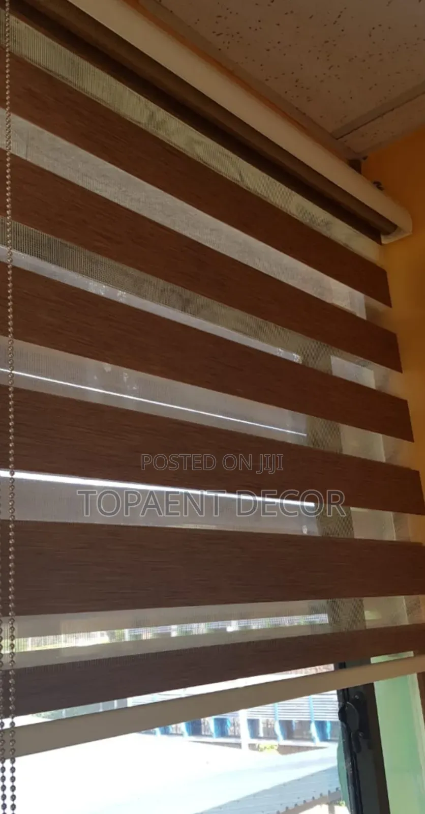 Brown  Tailored Light For Every Moment Horizontal Office Blinds